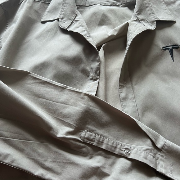 Tesla button down - Picture 3 of 5